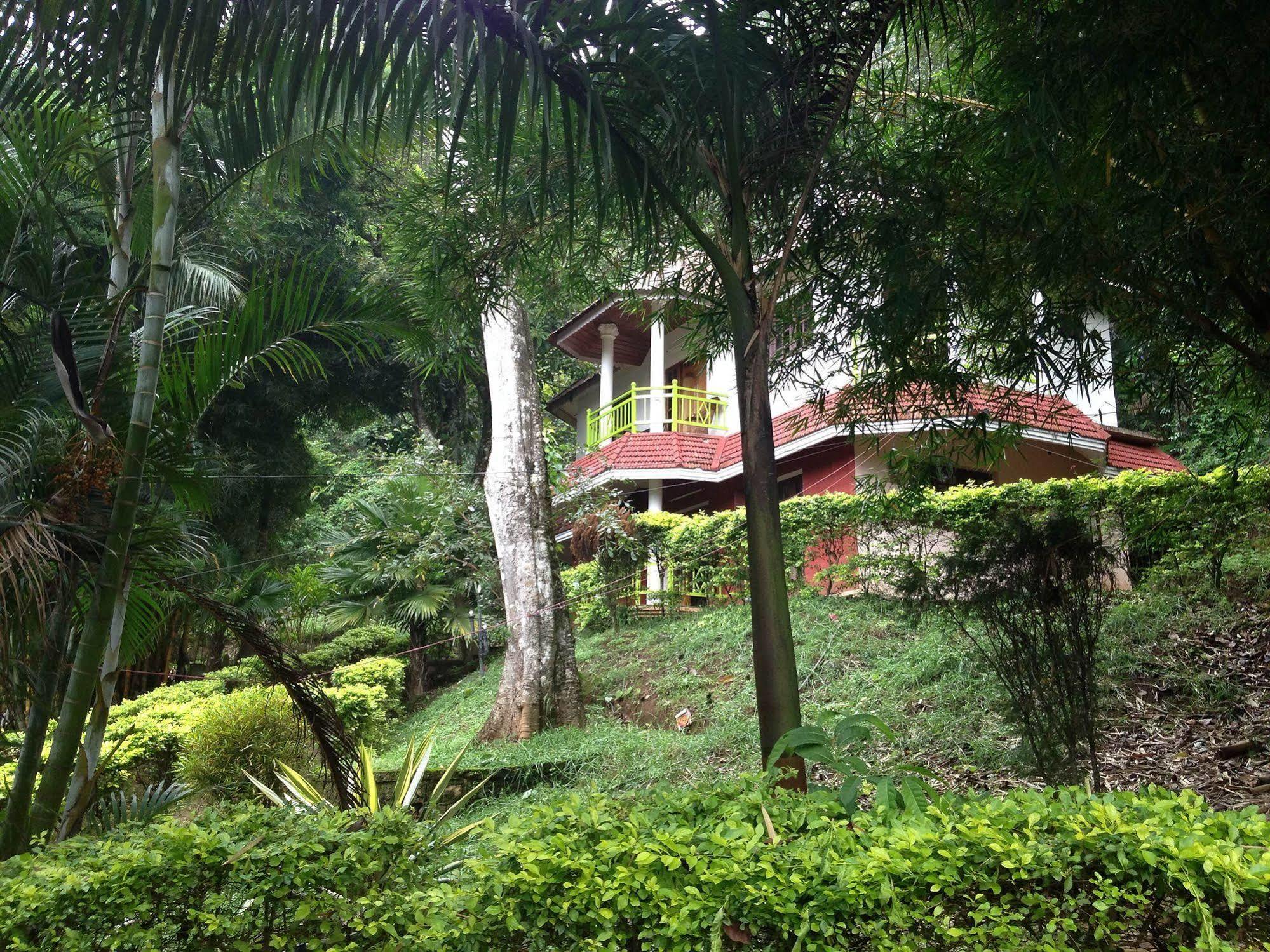 Spice Jungle Resort Munnar Bagian luar foto